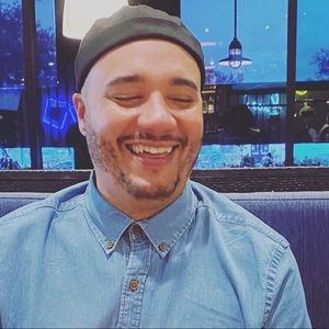 Meet your Posher, Emmanuel